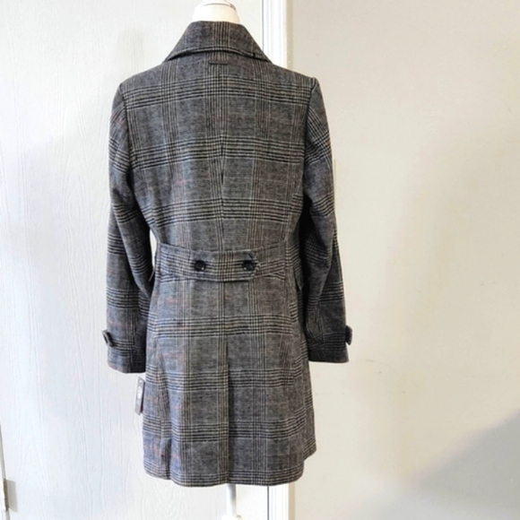 New!Vince Camuto Women's Gray Plaid Button Down Coat - Picture 3 of 11